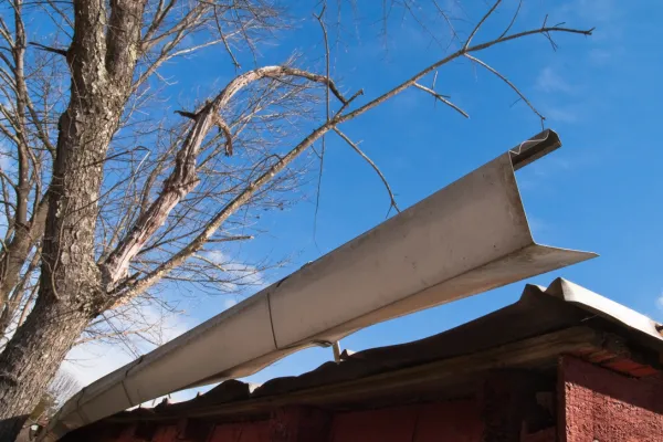 gutter detached from roof