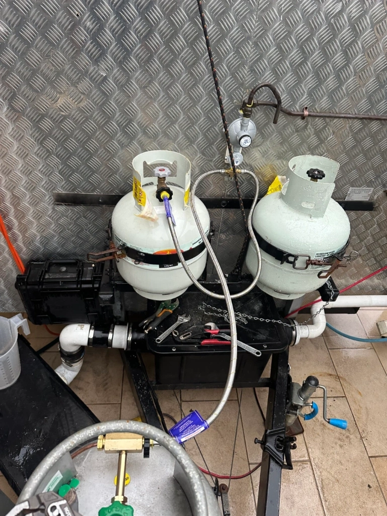 gas-bottle-manifold-installation-north-turramurra