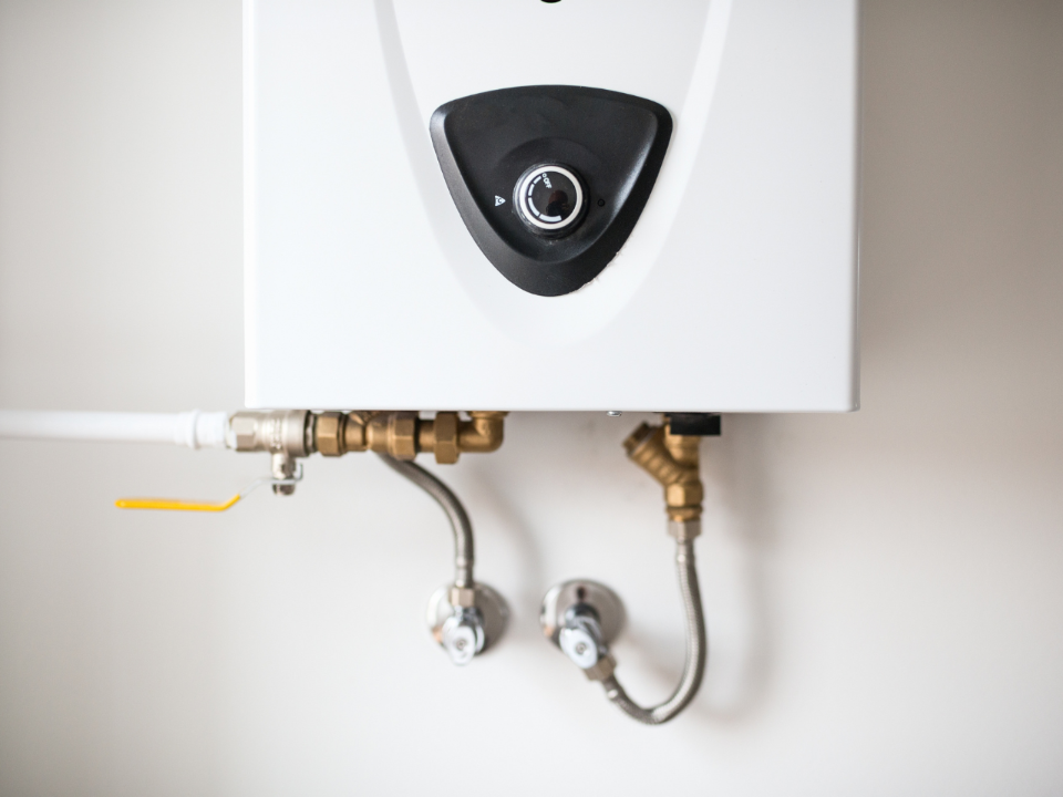 Hot water heater
