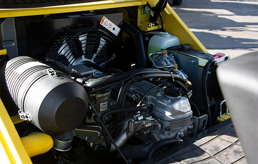 Hyster H2.0-3.5UT Forklift thumbnail 4