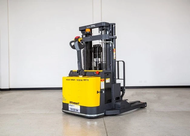 Liftsmart WRT15 Reach Stacker thumbnail 9