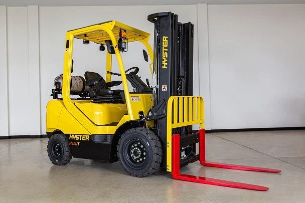 Hyster H2.0-3.5UT Forklift thumbnail 3