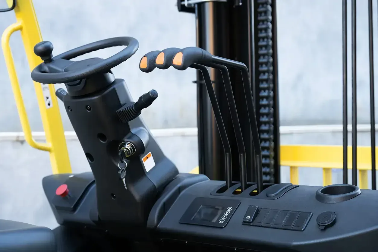 Hyster J5.0-7.0XTLG Electric Forklift