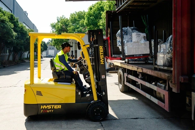 Hyster J1.6-2.0UTT Forklift thumbnail 2