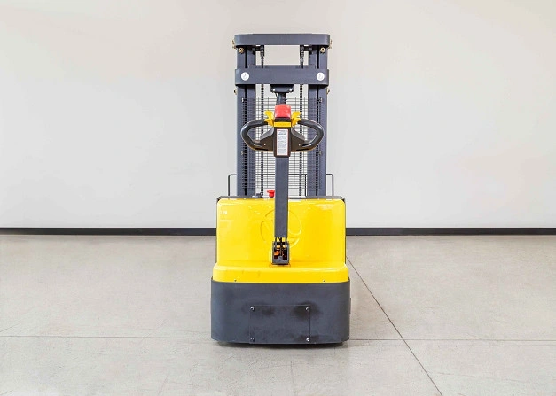 Liftsmart CB08-i Counterbalance Stacker thumbnail 7