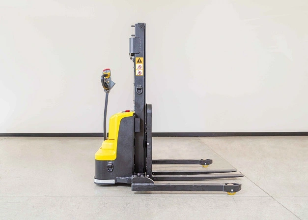 Liftsmart WSS15 Electric Pedestrian Stacker thumbnail 7