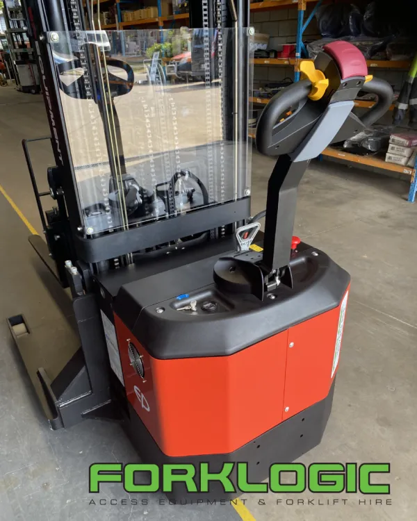 EP 1500kg Walk Behind Reach Forklift thumbnail 11