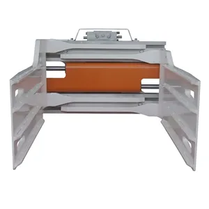 1900kg Capacity Bale Clamp Forklift Attachment thumbnail 2