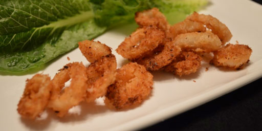 Calamari served with a spicy plum sauce
