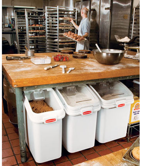 Rubbermaid 3600 ProSave Mobile Ingredient Bin - FG360088WHT