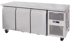Airex AXF.UCGN.3.900H Under Counter 3 Glass Door Freeezer, 900mm High