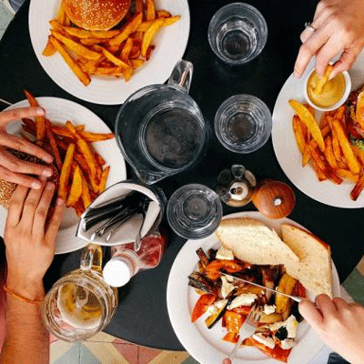 New Media Marketing for Restaurants: Attracting Guests Hungry for Something New