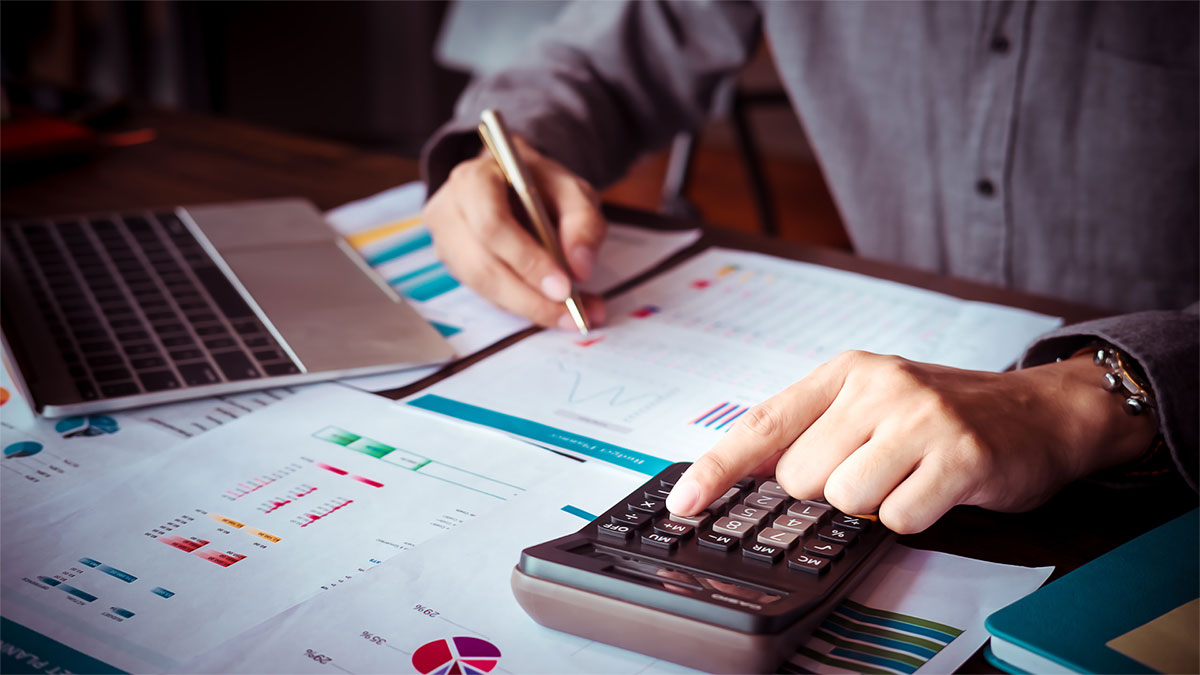 How to Reduce Costs Through Energy Saving Practices: A Guide for Australian Hospitality Businesses 