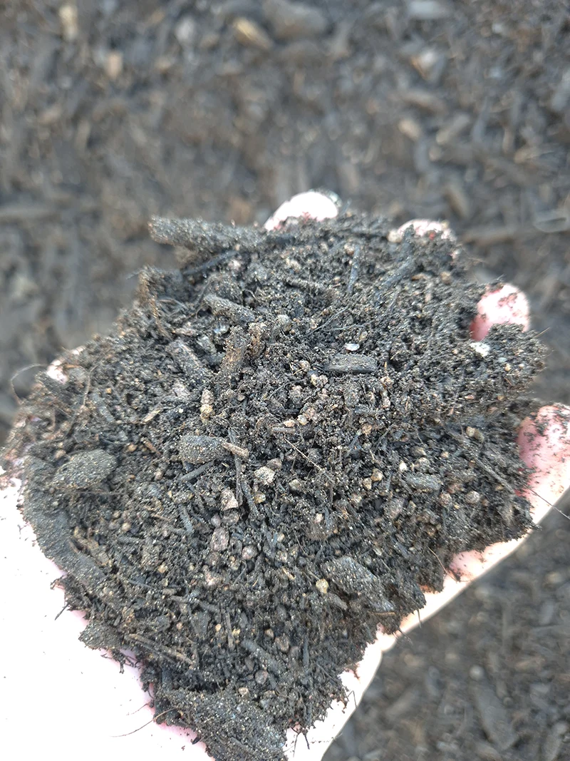 Premium Potting Mix Image 1