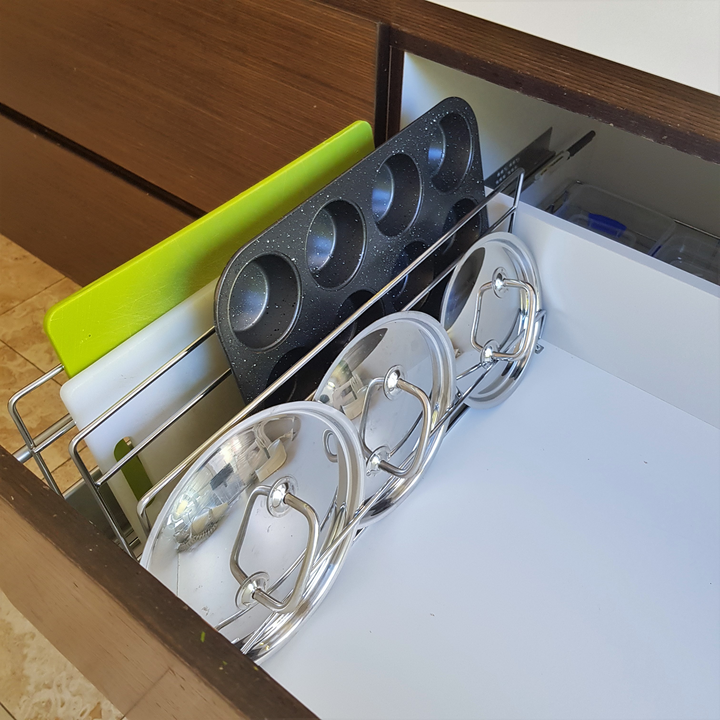 Image 1 Divider - L Shape (Stainless Steel Wire)