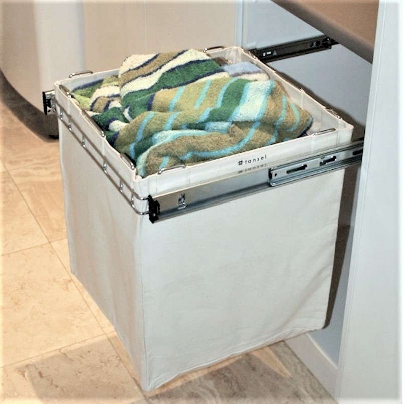 Image 1 Calico Laundry Basket (compact)