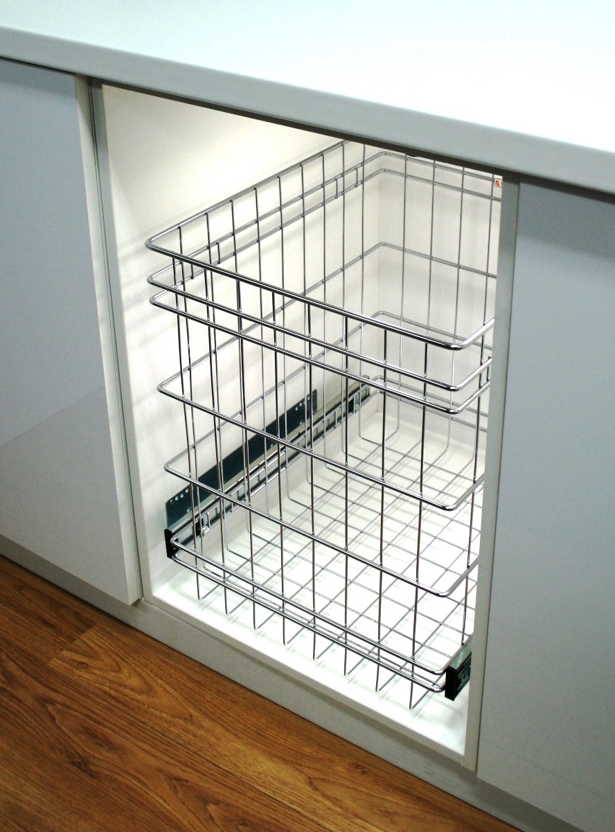 Image 2 Laundry Basket, 485D (Incl. Side Mount Slides)