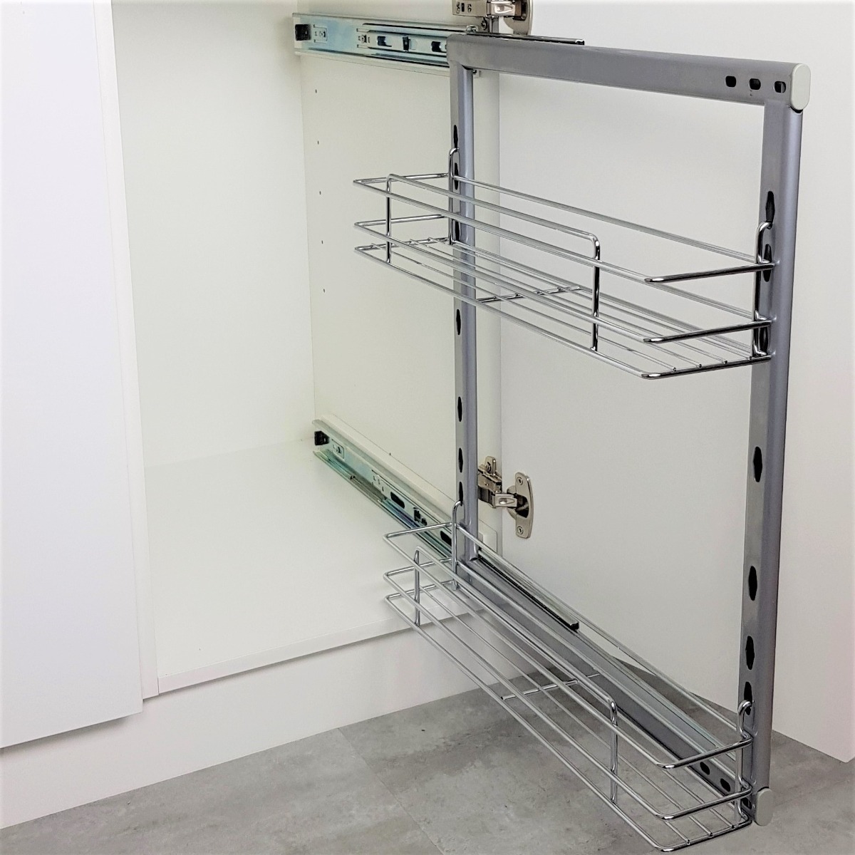 Image 2 Multi-Purpose Pull Out, 100W  (incl. frame, slides, 2 baskets)