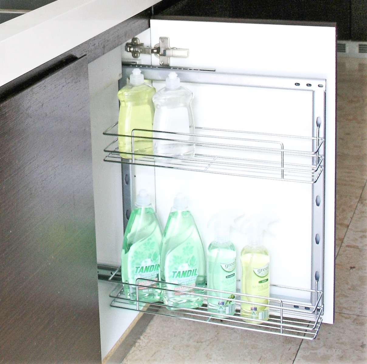 Image 1 Multi-Purpose Pull Out, 100W Baskets (incl. frame, slides, 2 baskets)