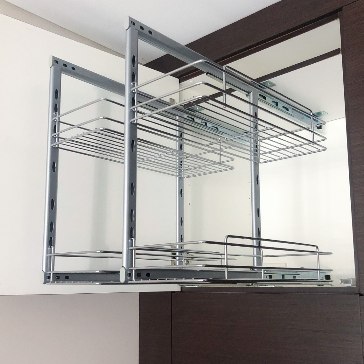 Thumbnail image of Multi-Purpose Pull Out, 200W Baskets (incl. frame, slides, 2 baskets)