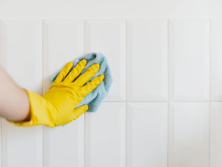 Cleaning of backsplash