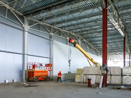 Debris clean in an industrial machinery facility