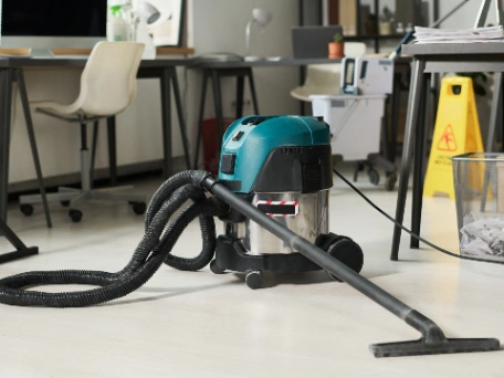 Industrial vacuum
