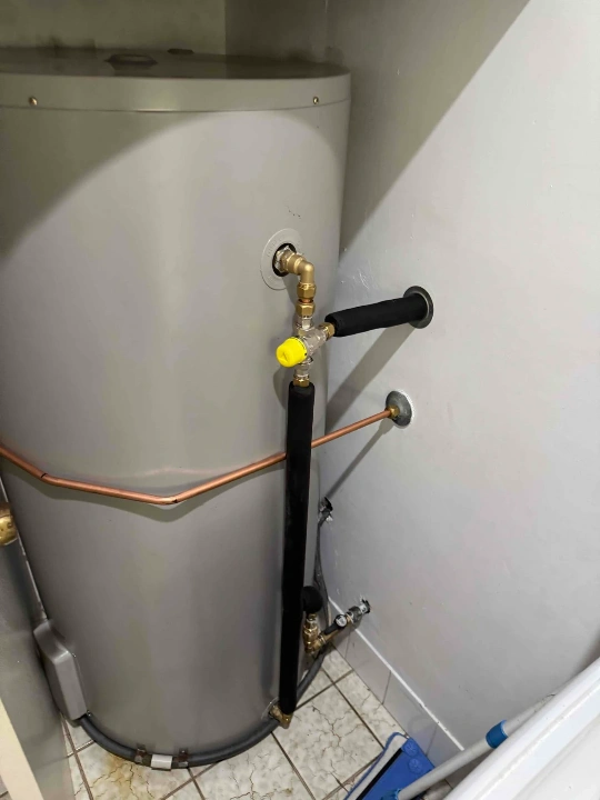Leaking Hot Water Project in North Shore Sydney