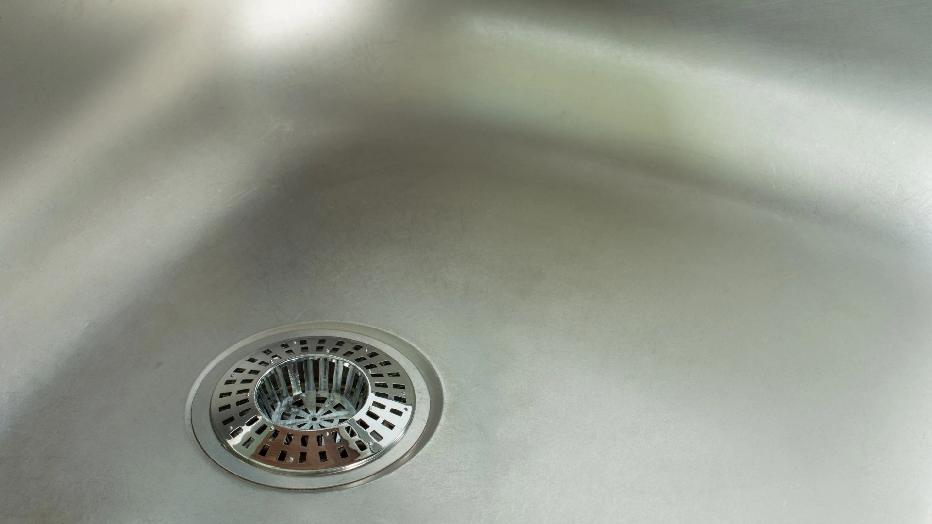 How to Prevent Soap Scum Build-Up in Drains: 5 Effective Methods
