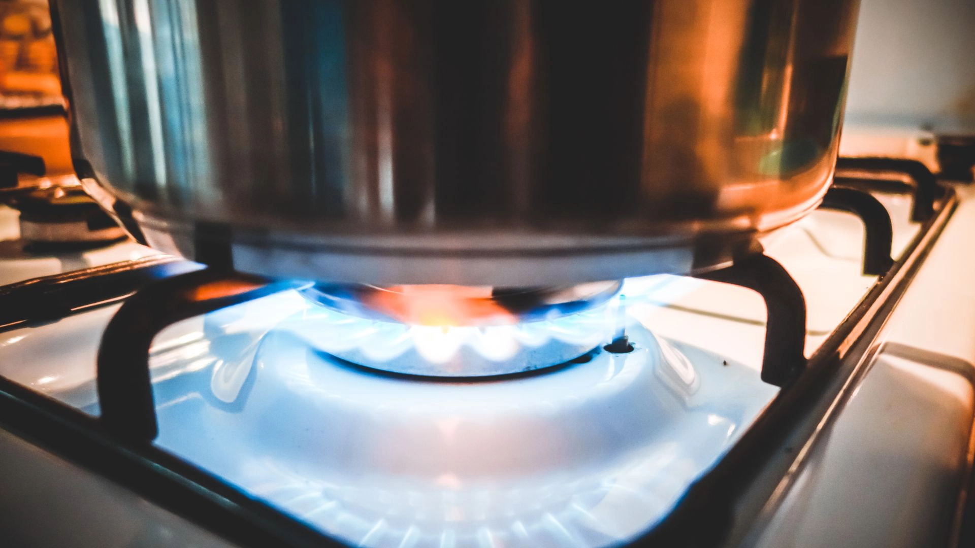 How to Upgrade Your Kitchen With a Gas Stove