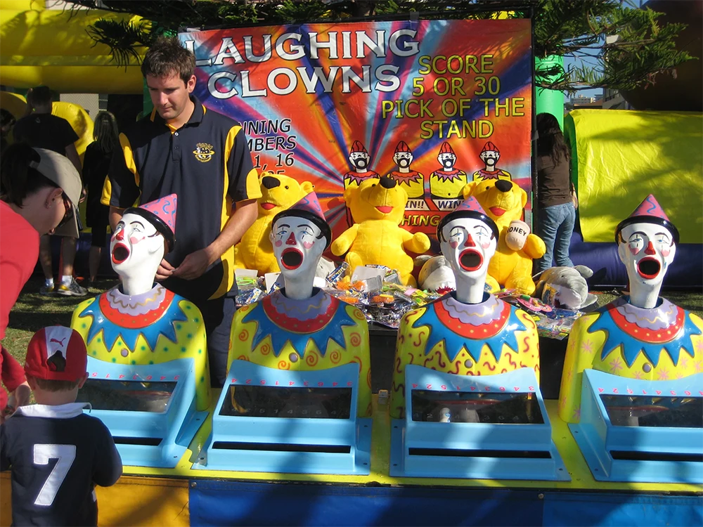 Image 7 for Laughing Clowns – 4 Heads
