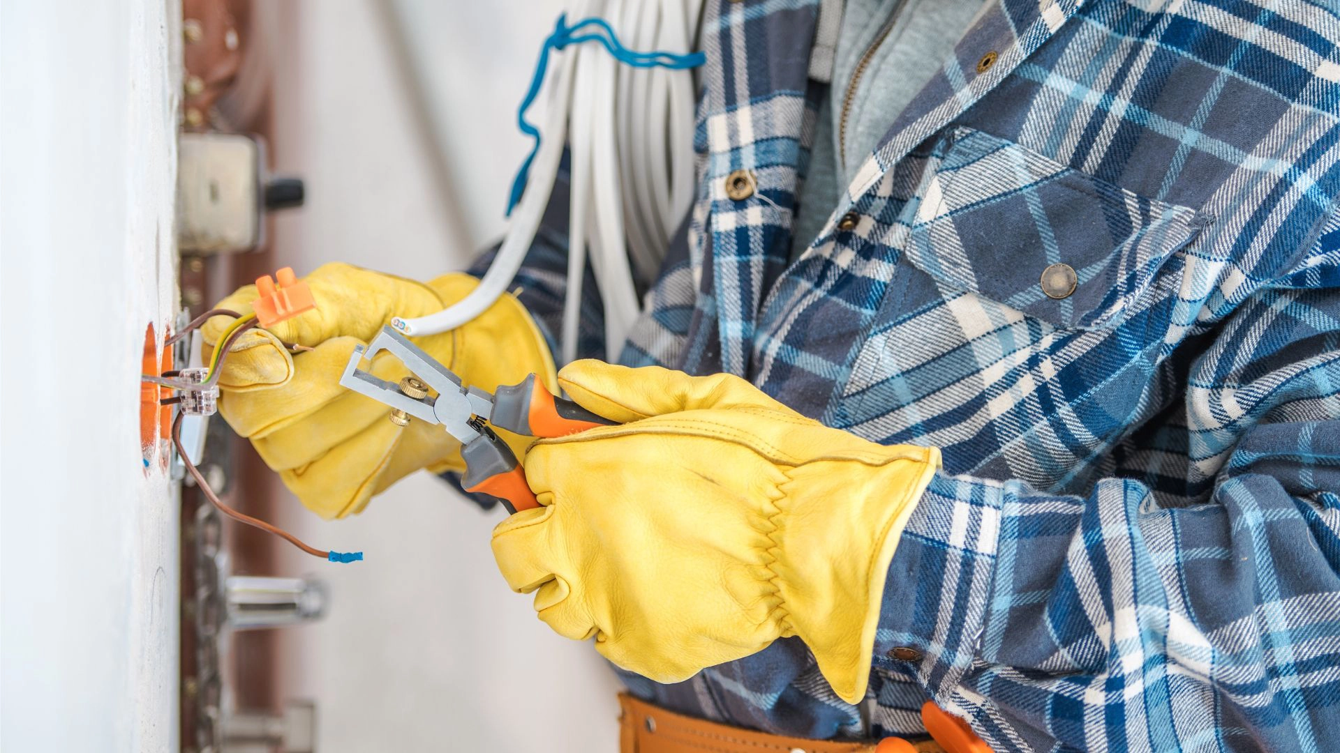 Level 2 Electrician work