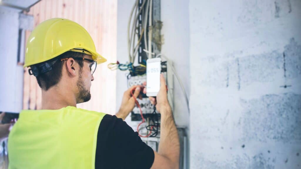 How to Choose a Qualified Level 2 Electrician
