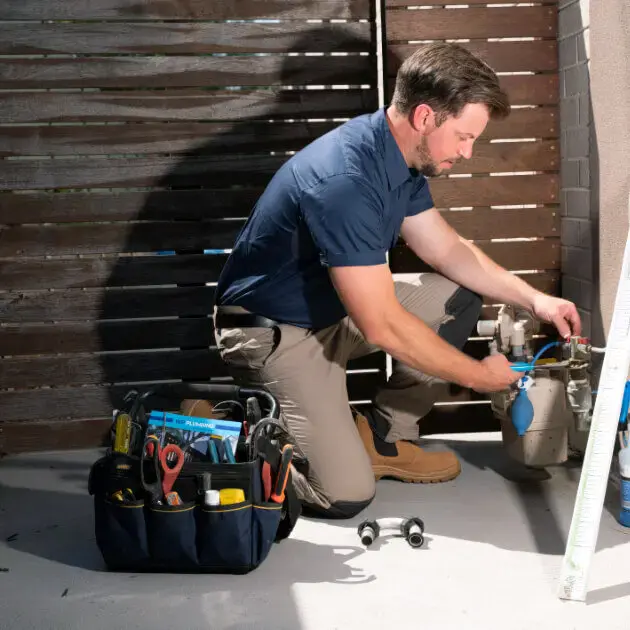 One of our emergency plumbers completing a job