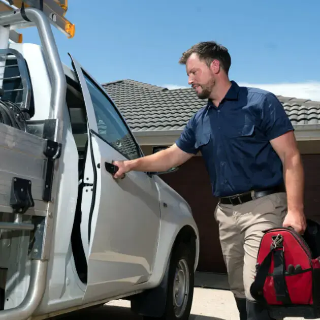 images/wide-shot-plumber-opening-the-van-door